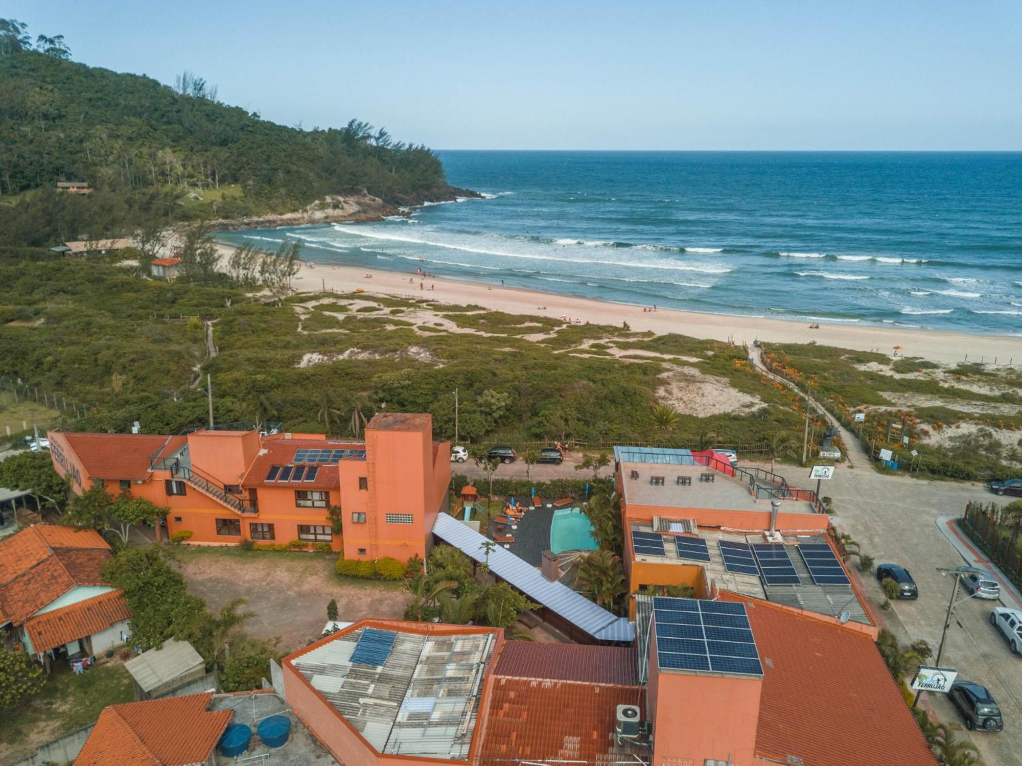 Ferrujao E Restaurante Inn